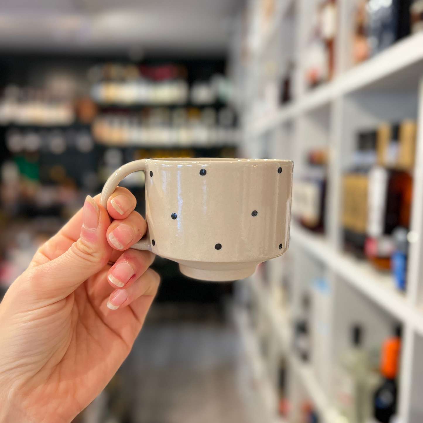 May Studio Kop med hang, Prikket