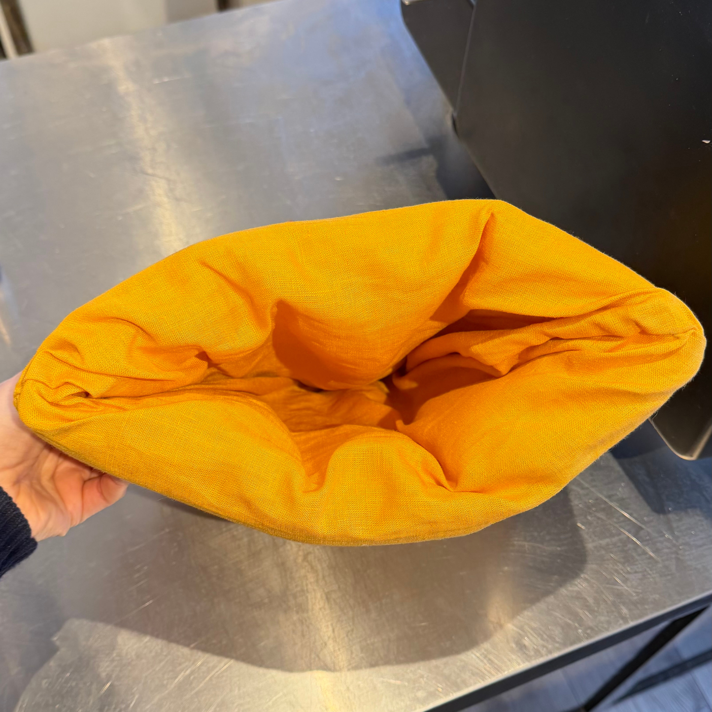 Ibsdatter Tehætte, Gul med søjfe