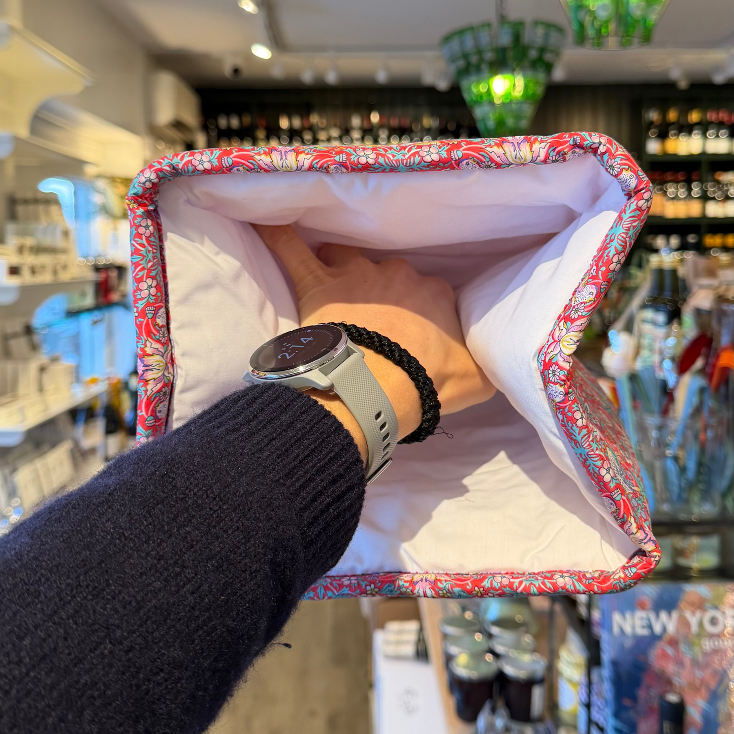 Ibsdatter Tehætte, Rød Morrison